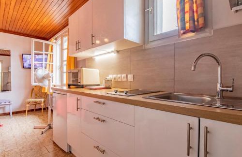 Saintes-Maries-de-la-Mer Appartement | Apartment Le Soleil Camarguais-1 by Interhome