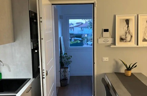 Fregenae Appartement | Appartement 'Fregene Tiny House Close To The Sea' avec terrasse privée, Wi-Fi et climatisation