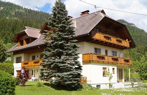Weissbriach Appartement | Apartment Gästehaus Wastian