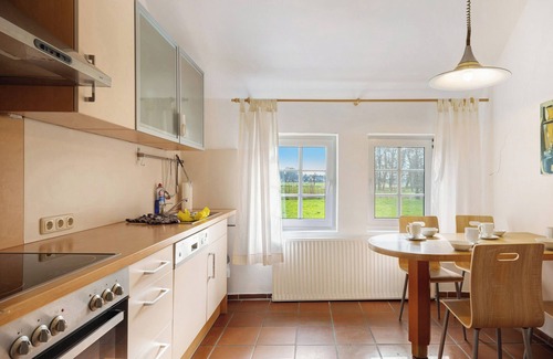 Sehestedt Appartement | Appartement 'Galerie Haus Wohnung 3' avec piscine partagée, terrasse privée et Wi-Fi