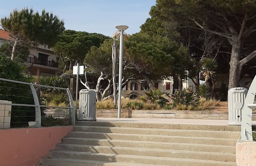 Les Lecques Appartement | Appartement, en copropriété fermée, à moins de 50 mètres de la plage des Lecques