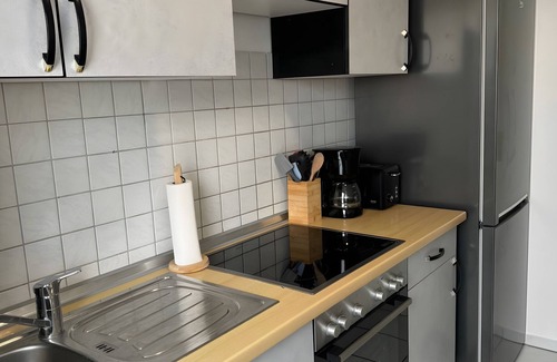 Warburg Appartement | Apartamento 'Gemütliche In Warburg' con balcón y Wi-Fi