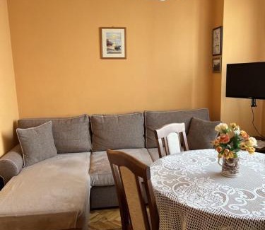 Old Town Appartement | Apartment Geni