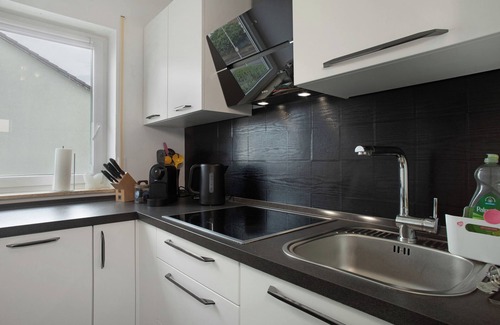 Weingarten Appartement | Appartement 'Geräumige Schöne Ferienwohnung' avec terrasse privée, balcon et Wi-Fi