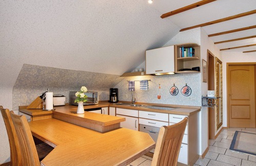 Bad Bellingen Appartement | Apartment 'Gerhard Lang' with Private Terrace, Shared Garden and Wi-Fi