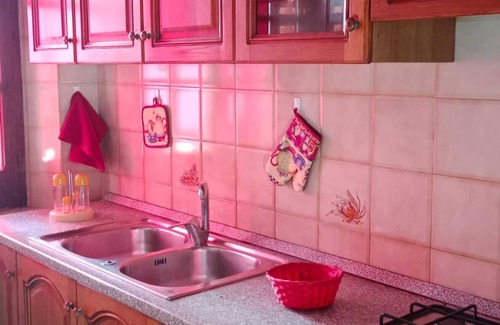Domusnovas Appartement | Apartment 'Gife House' with Mountain View, Wi-Fi and Air Conditioning