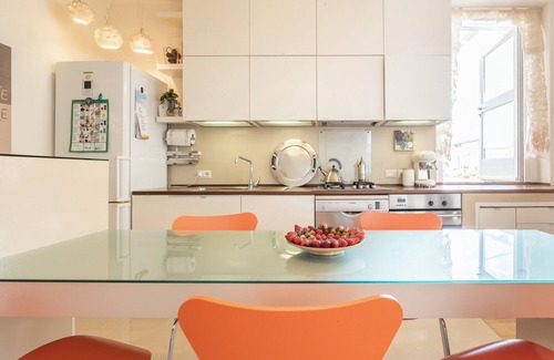 Ispra Appartement | Apartment 'Great Lake View Artist's' with Lake View, Private Terrace and Wi-Fi