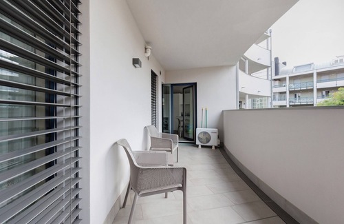 Borgo Trento Appartement | Apartment 'Green House 103' with Balcony, Wi-Fi and Air Conditioning