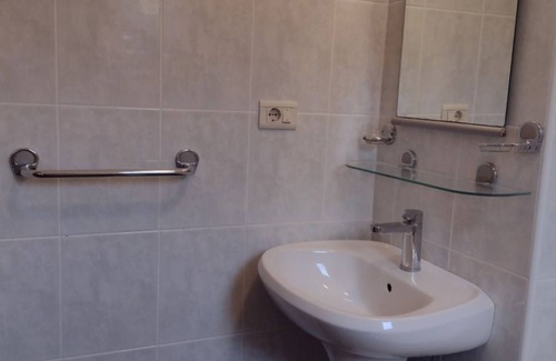 Valun Appartement | Apartment Griv - close to the sea: A2(2) - Valun, Island Cres, Croatia