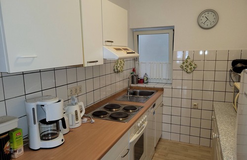 Lunden Appartement | Apartment 'Groth's' with Shared Terrace, Shared Garden and Wi-Fi