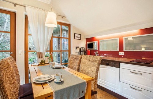 Olsberg Appartement | Appartement "Haus Waldesruh" avec terrasse privée, jardin privé et Wi-Fi