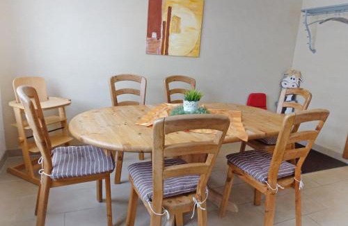 Feldberg Appartement | Apartment Hallenbadweg by Interhome