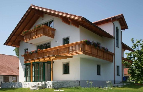 Saaldorf-Surheim Appartement | Ferienwohnung "Haunsberg"; 55 qm mit 1 separatem Schlafzimmer