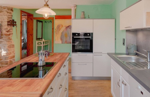 Muellheim Appartement | Appartement "Haus der Malerin Wolke Eins" avec vue sur les montagnes, terrasse privée et Wi-Fi