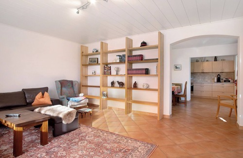 Opfenbach Appartement | Appartement "Haus Steigstrasse" avec vue sur les montagnes, terrasse privée et Wi-Fi