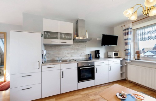 Suederhafen Appartement | Appartement 'Haus Sünnschien' avec terrasse partagée, jardin partagé et Wi-Fi