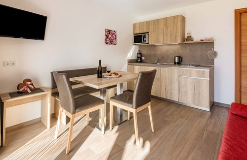 Sluderno Appartement | Appartement "Hausergut Bonita 4" avec vue sur les montagnes, jardin partagé et Wi-Fi
