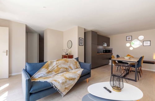 Les Camoins Appartement | Appartement 'Havre De Paix' avec piscine partagée, terrasse privée et Wi-Fi