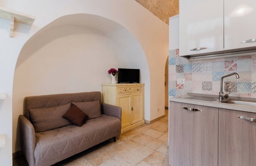 Tuglie Appartement | Appartement "Helga" avec terrasse partagée, Wi-Fi et climatisation