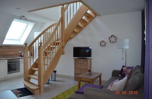 Burg-Kauper Appartement | Apartment Heuboden - Spreewaldscheune am Fließ-Ferienwohnungen am Wasser in Burg