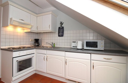 Ostseebad Kuhlungsborn Appartement | Apartment house Villa Sanssouci WE 2: 2-room apartment close to the beach with roof terrace