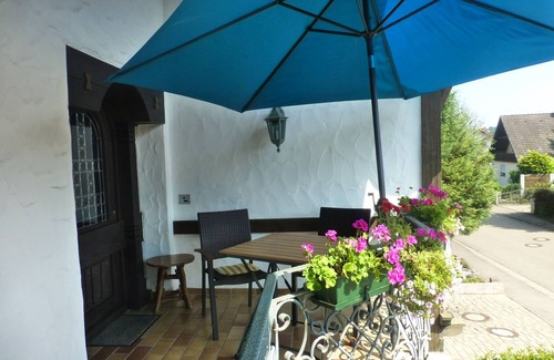 Oberrimsingen Appartement | Apartment 'Hufenus' with Mountain View, Private Garden and Wi-Fi