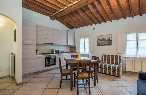 Siena Historical Center Appartement | Apartment 'Il Campo Comfort Apt with Balcony' with Private Terrace, Wi-Fi and Air Conditioning