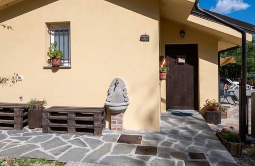 Donato Appartement | Apartment Il Castagno in Donato - 2 persons, 1 bedrooms
