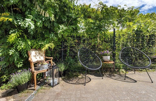 Henstedt-Ulzburg Appartement | Appartement 'Im Hamburger Speckgürtel' avec terrasse, jardin privé et Wi-Fi