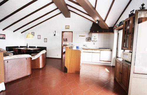Ericeira Appartement | Apartment im Zentrum, Balkon mit Meerblick & Grill