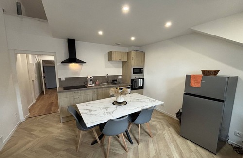 Ecommoy Appartement | Apartment in Écommoy near Le Mans Circuit