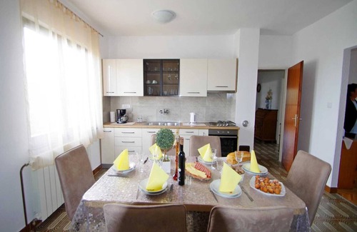 Sajini Appartement | Appartement à Šajini près de la mer bleue
