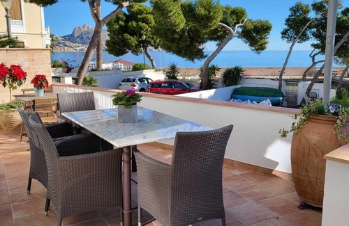 Altea Appartement | APPARTEMENT DANS 1 ° LIGNE DE PLAGE CAP NEGRET 35 BAJO ALTEA (WIFI)