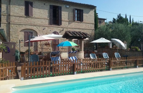 Montecchio Appartement | Appartement dans ferme à quelques kilomètres du centre