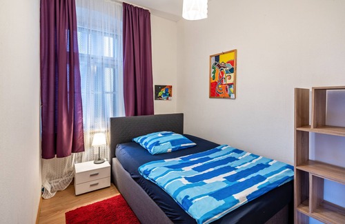 Nussdorf am Inn Maison | Apartment In A Hotel 'Nußdorfer Hof - Apartment 4' with Mountain View and Wi-Fi