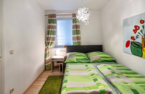 Nussdorf am Inn Maison | Apartment In A Hotel 'Nußdorfer Hof - Apartment 7' with Mountain View and Wi-Fi