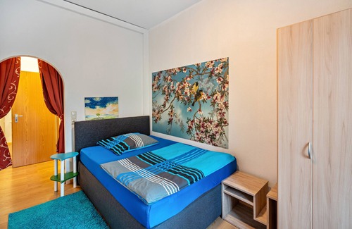 Nussdorf am Inn Maison | Apartment In A Hotel 'Nußdorfer Hof - Apartment 6' with Mountain View and Wi-Fi