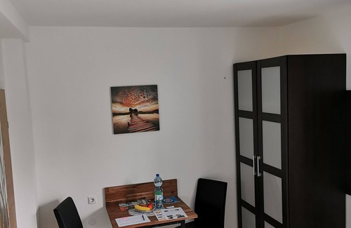 Hoheneich Maison | Apartment In A Hotel 'Homew4 Tinyapartment' with Balcony and Wi-Fi