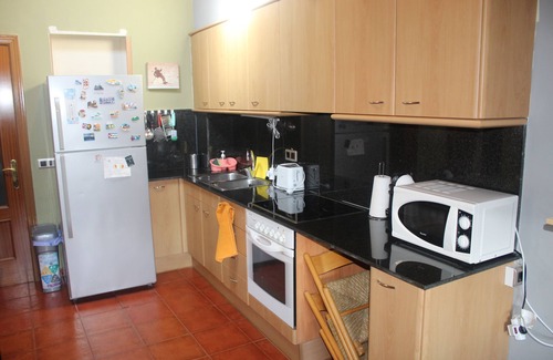 Montferrer I Castellbo Appartement | Apartment in a Quiet Historic Building with Views