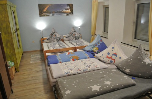 Bergweiler Appartement | Apartment in a quiet location on the flowing water of the Theel