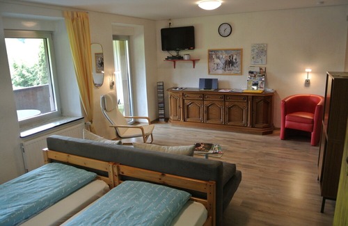 Bergweiler Appartement | Apartment in a quiet location on the flowing water of the Theel