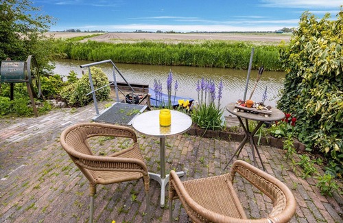 Baflo Appartement | Appartement accueillant à Baflo avec terrasse