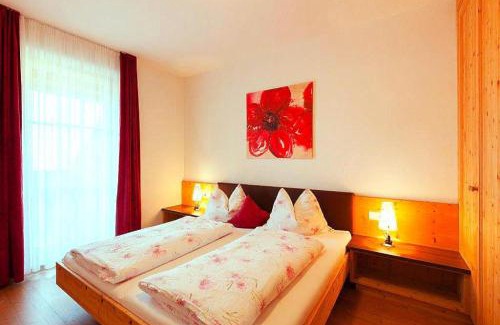 Sciaves Appartement | Apartment in Brixen with Pool & Dolomites Views
