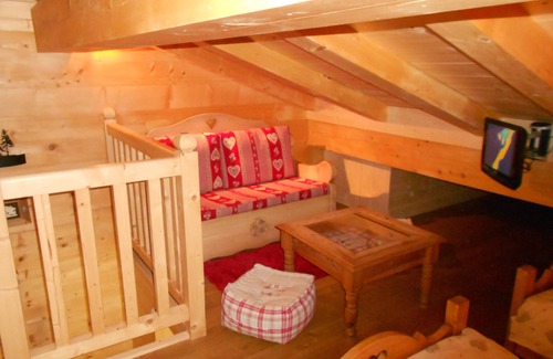 Le Grand-Bornand Appartement | Appartement dans chalet Jeanne-Marie-au coeur du vieux village Chinaillon