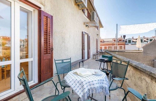 Cres Appartement | Appartement en bord de mer avec terrasse à Cres