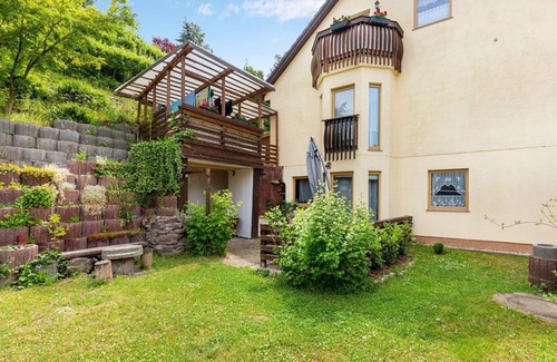 Gittersee Appartement | Appartement à Dresde, avec terrasse et piscine dans le jardin
