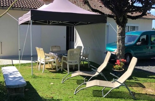 Lacapelle-Viescamp Appartement | APPARTEMENT DANS MAISON