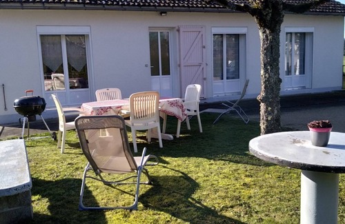 Lacapelle-Viescamp Appartement | APPARTEMENT DANS MAISON