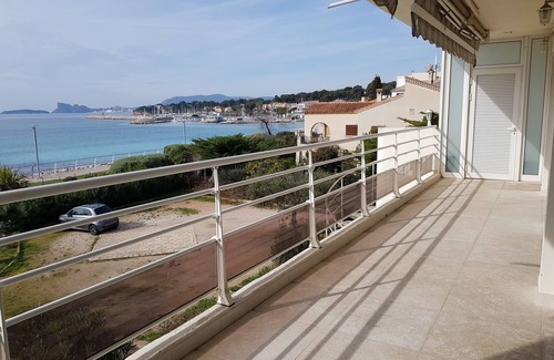 Les Lecques Appartement | Appartement devant la plage, superbe vue mer et terrasse 🏖️🏖️🏖️