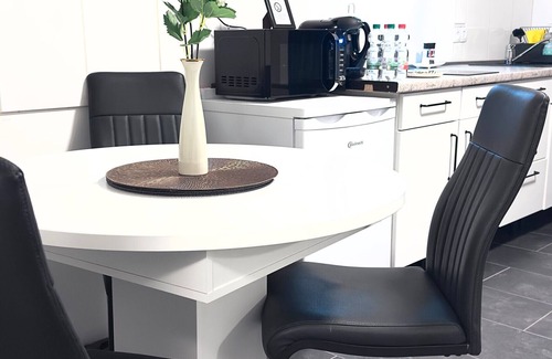 Fuldatal Appartement | Appartement 'In Fuldatal - Kassel' avec jardin privé et Wi-Fi
